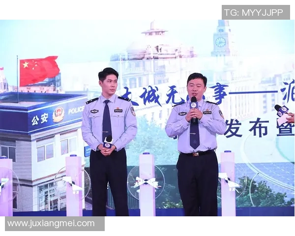 重庆足球队的拼搏历程与荣耀时刻全景纪实